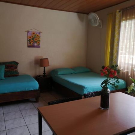Cahuita Lodge ภายนอก รูปภาพ