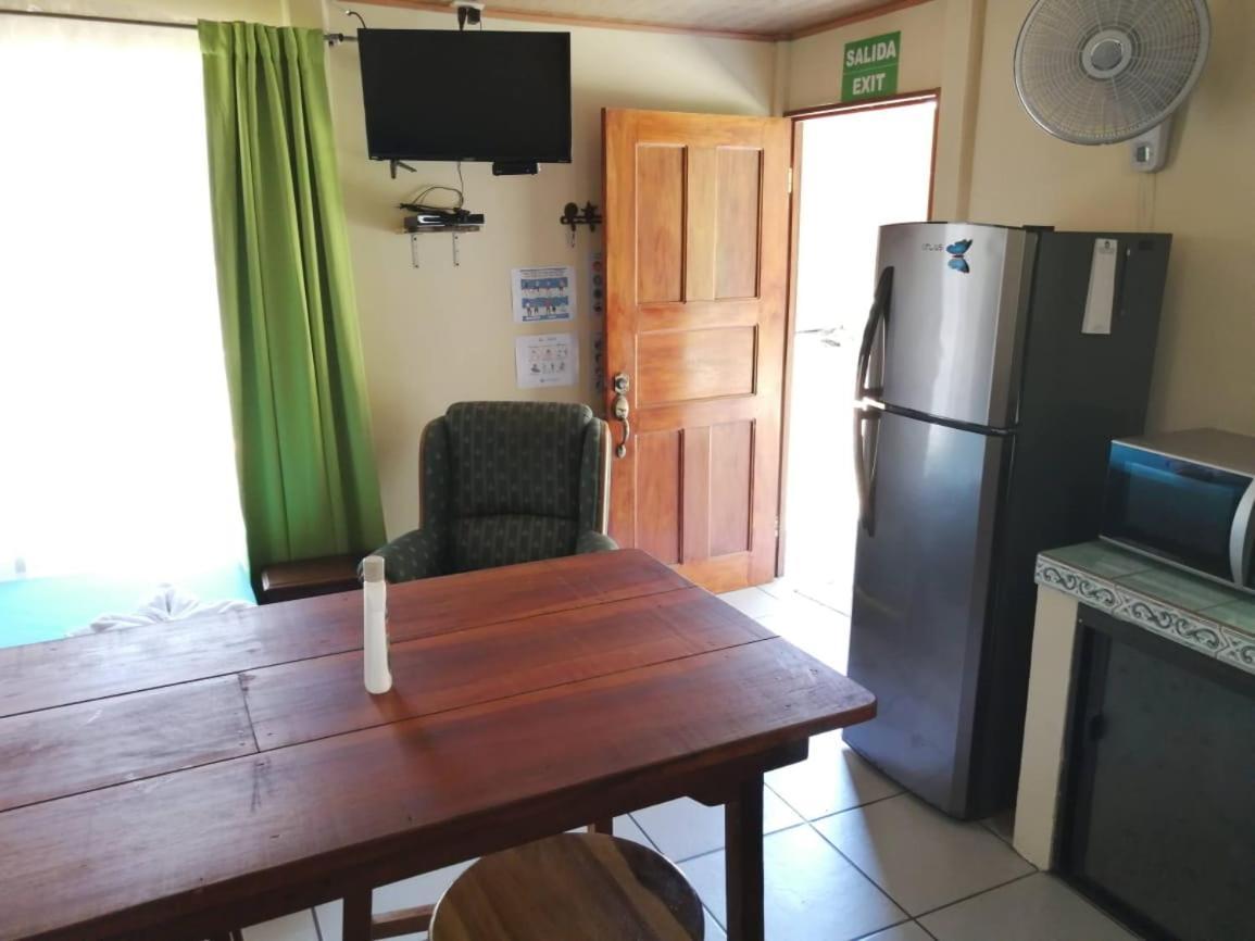 Cahuita Lodge ภายนอก รูปภาพ