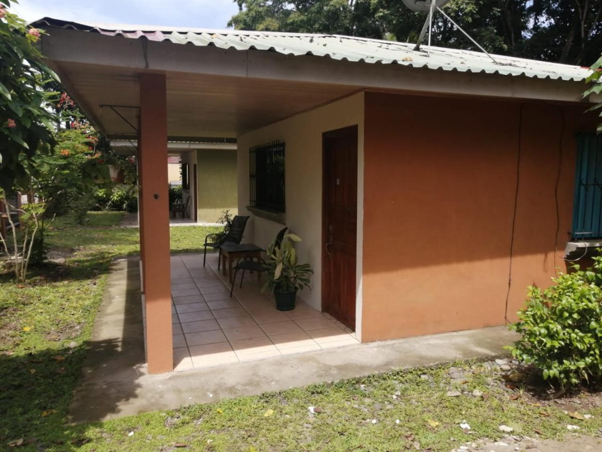 Cahuita Lodge ภายนอก รูปภาพ